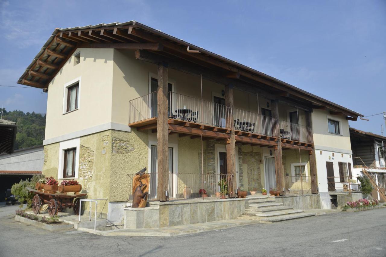 Agriturismo Ai Pruesot Bagnolo Piemonte Exteriér fotografie